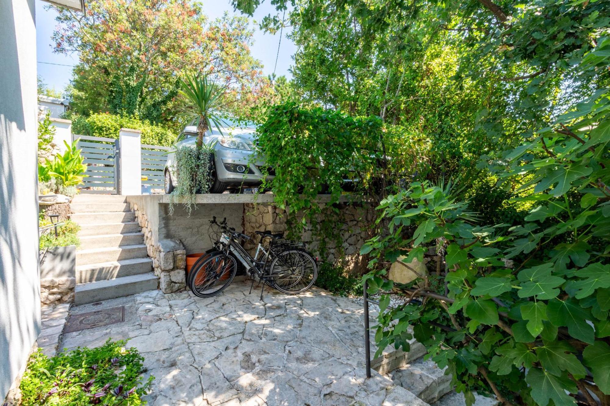 Artistic Beach House With Pool Jadranovo Exterior foto