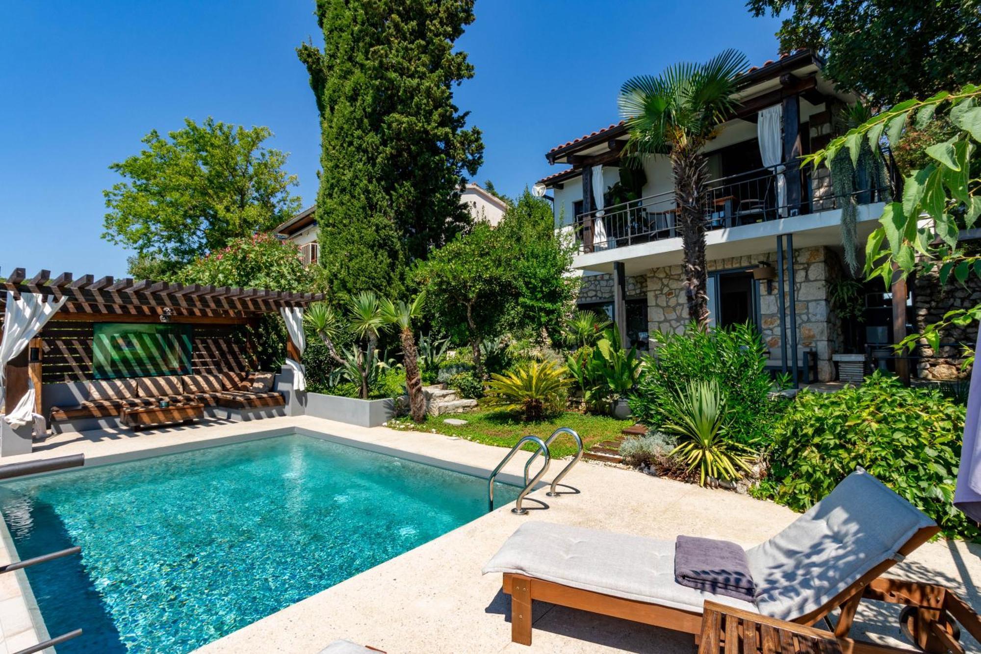 Artistic Beach House With Pool Jadranovo Exterior foto